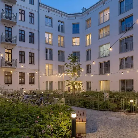 Functional Close To The Metro In By Renters