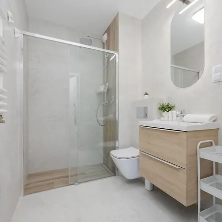 Apartment Functional Close To The Metro In By Renters